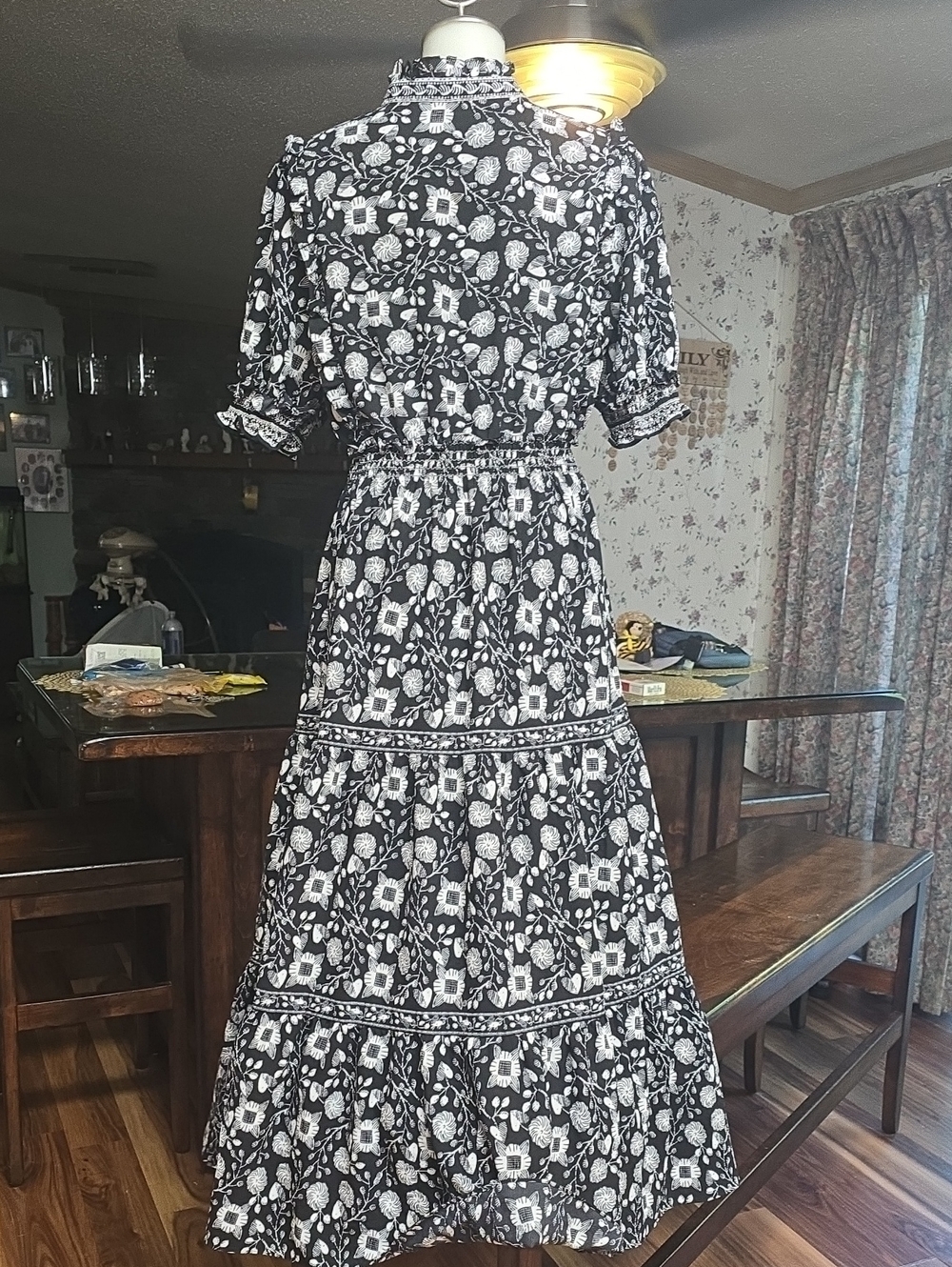 Like New. Max Studio Black and White Floral Tiered Maxi Dress. Size XL - Picture 2 of 5